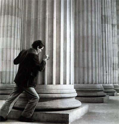 Gonzalo Arango Arias (1931 - 1976) | Fotografía por Nereo López